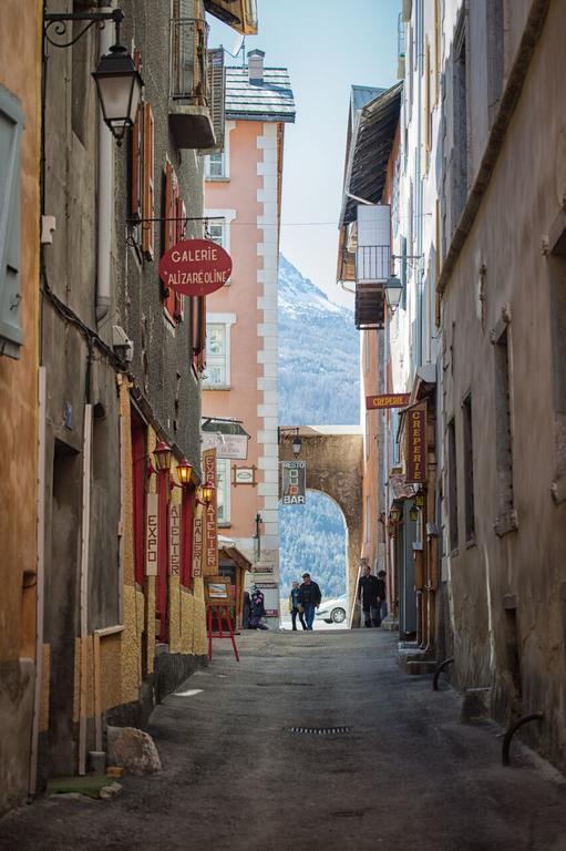 Maison A Tour Briancon Exteriér fotografie