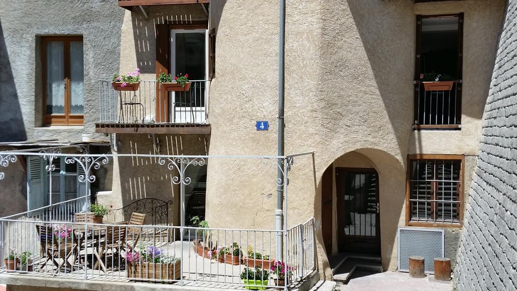 Maison A Tour Briancon Exteriér fotografie